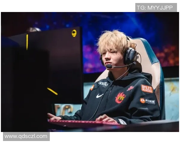 从青涩到辉煌FPX战队的成长与蜕变之路全景回顾 从青涩到辉煌FPX战队的成长与蜕变之路全景回顾