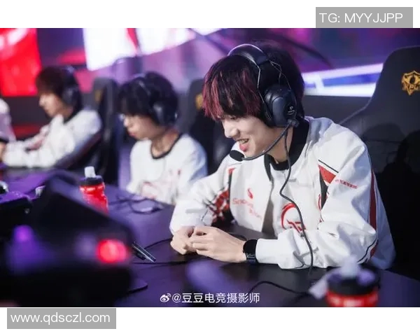 电竞新闻从青涩到巅峰JDG战队的奋斗与荣耀之路 电竞新闻从青涩到巅峰JDG战队的奋斗与荣耀之路